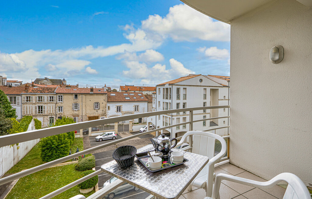 Appartement avec balcon au cœur de La Rochelle - Photo 7