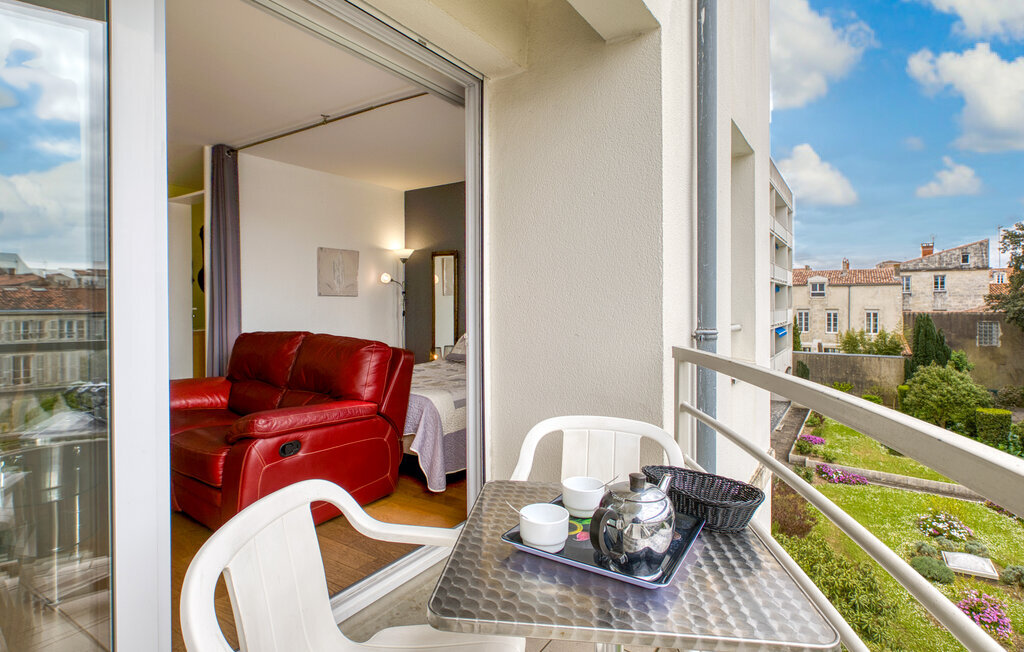 Appartement avec balcon au cœur de La Rochelle - Photo 8