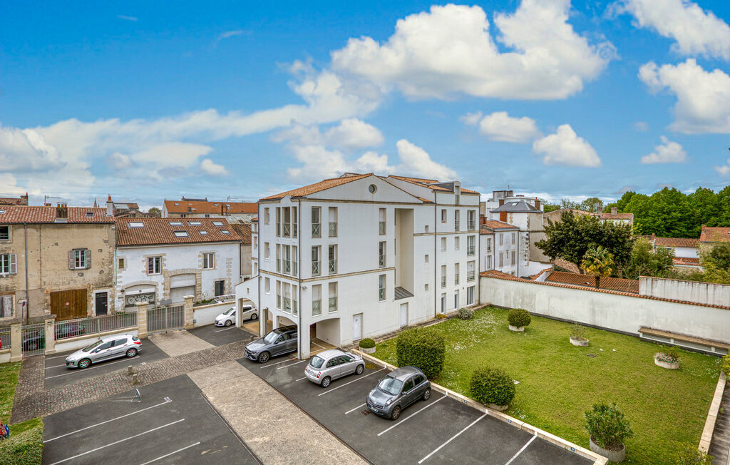 Appartement avec balcon au cœur de La Rochelle - Photo 9
