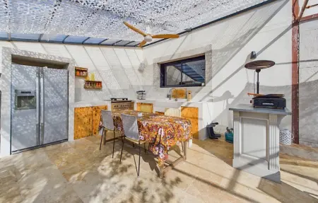 Maison 10 pers. avec piscine et aire de jeux à Eyragues : photo 13
