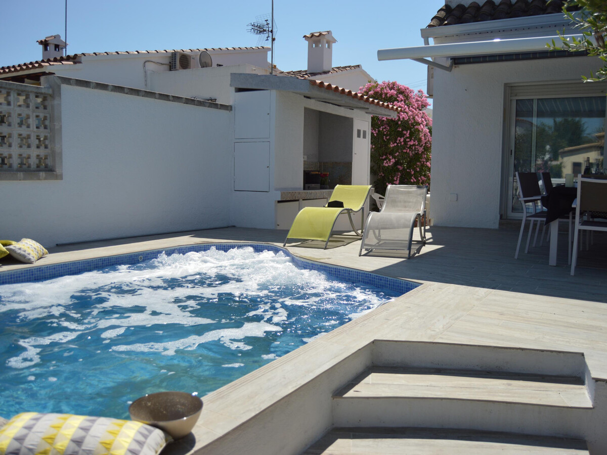 Maison 8 pers. avec piscine, amarre et cuisine d'été à Empuriabrava - Photo 8