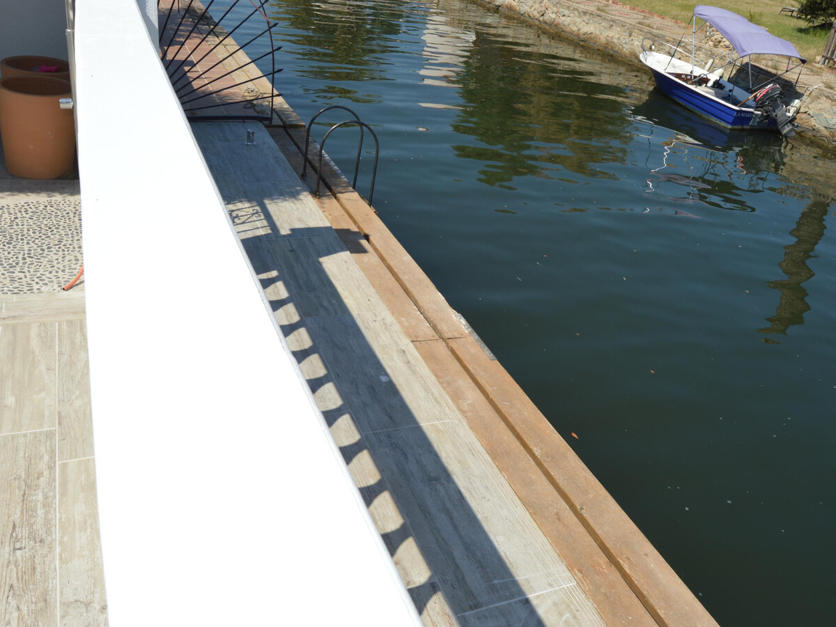 Maison 8 pers. avec piscine, amarre et cuisine d'été à Empuriabrava - Photo 11