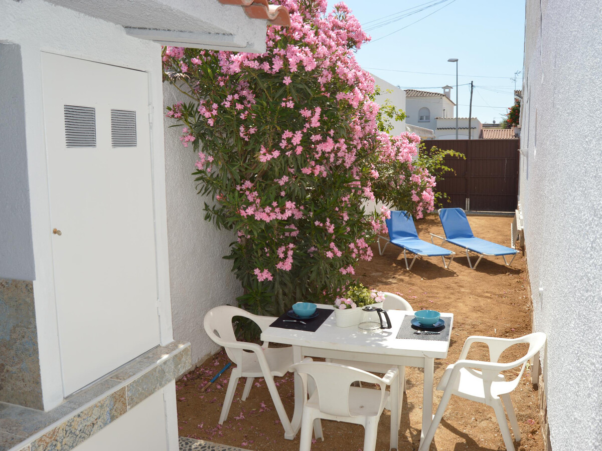 Maison 8 pers. avec piscine, amarre et cuisine d'été à Empuriabrava - Photo 13