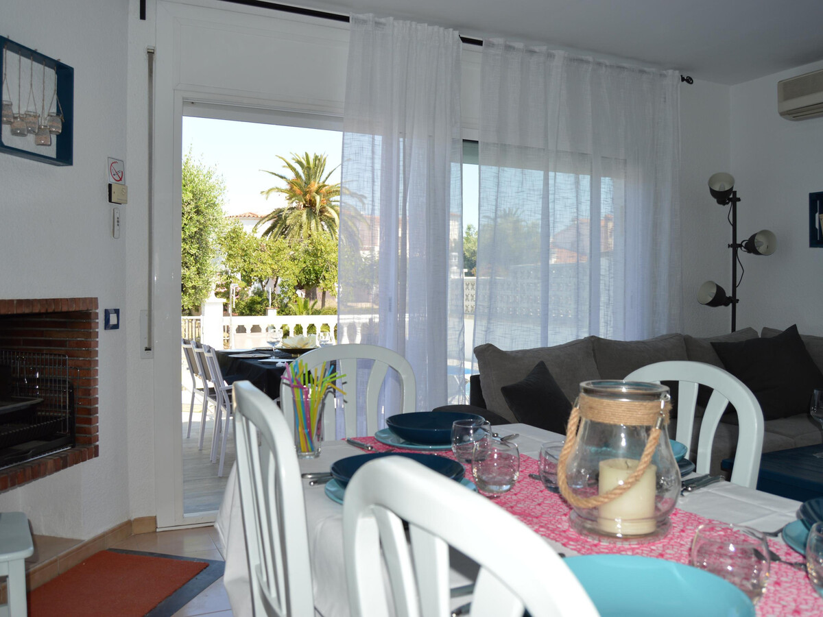 Maison 8 pers. avec piscine, amarre et cuisine d'été à Empuriabrava - Photo 17