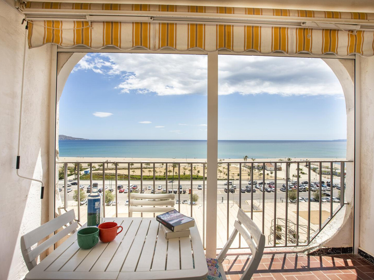 Appartement 2 chambres à 50 m de la plage à Empuriabrava - Photo 2