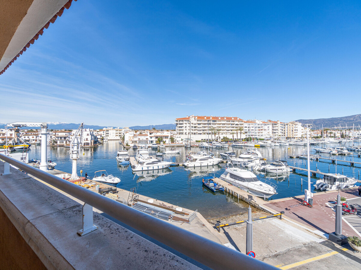 Attique 135 m² avec 3 terrasses et vue canal à Empuriabrava - Photo 2