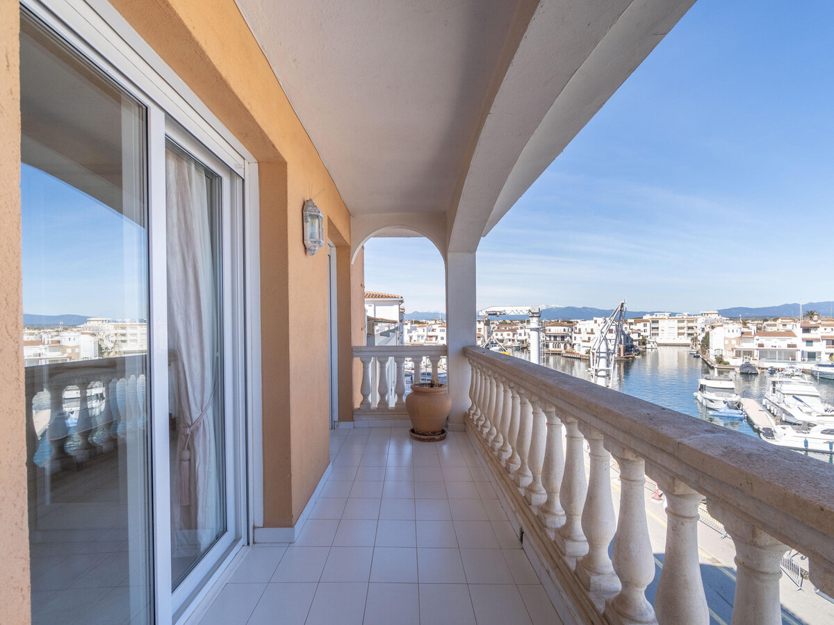 Attique 135 m² avec 3 terrasses et vue canal à Empuriabrava - Photo 12