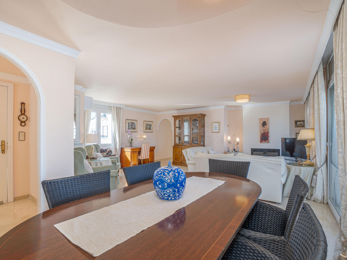 Attique 135 m² avec 3 terrasses et vue canal à Empuriabrava - Photo 18