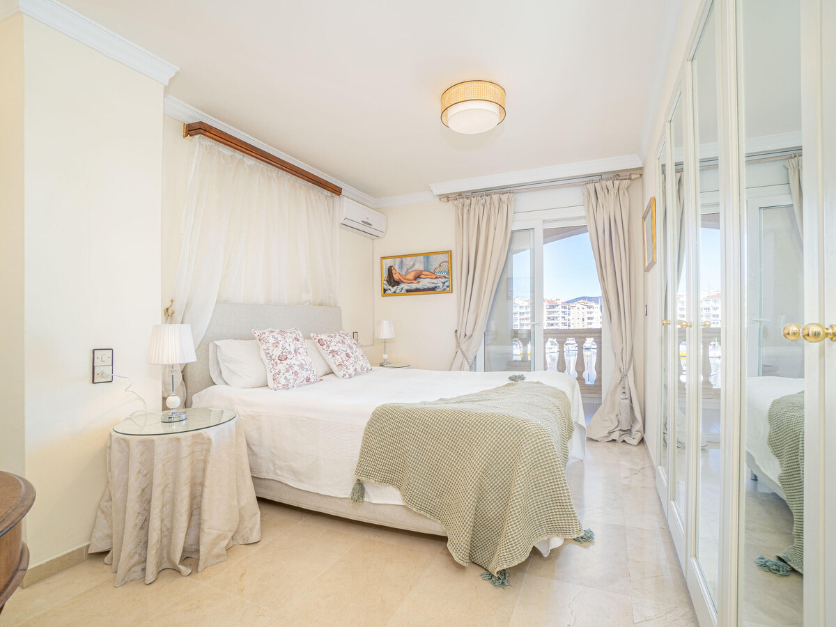 Attique 135 m² avec 3 terrasses et vue canal à Empuriabrava - Photo 29