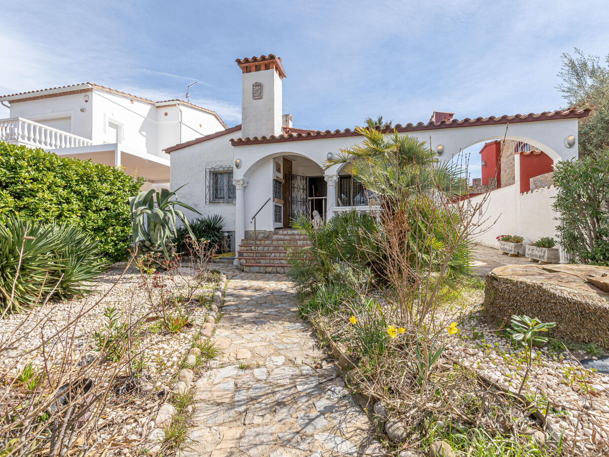 Villa 2 chambres avec amarre privée 12,5 m à Empuriabrava - Photo 4