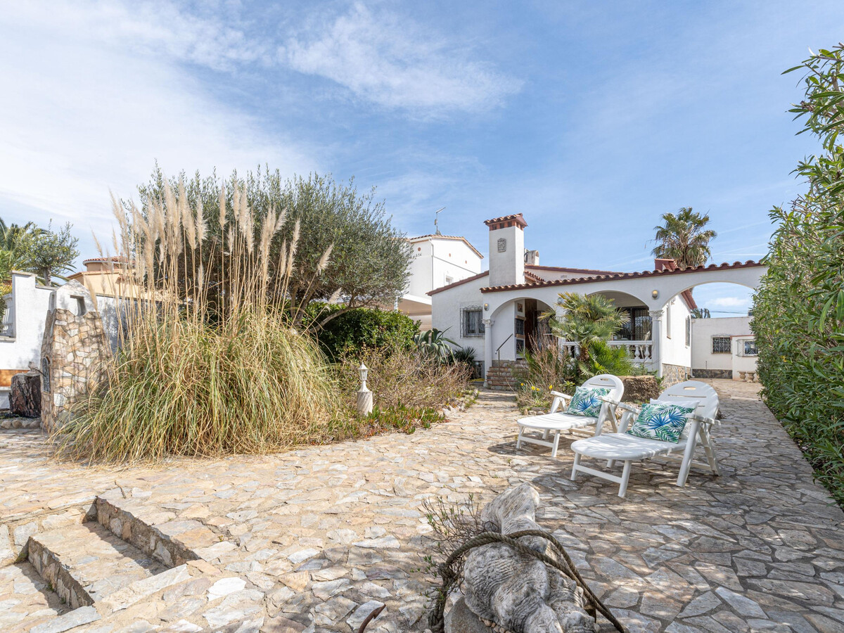 Villa 2 chambres avec amarre privée 12,5 m à Empuriabrava - Photo 8