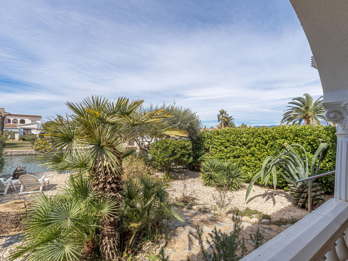 Villa 2 chambres avec amarre privée 12,5 m à Empuriabrava - Photo 17