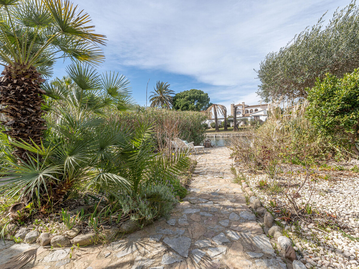 Villa 2 chambres avec amarre privée 12,5 m à Empuriabrava - Photo 19