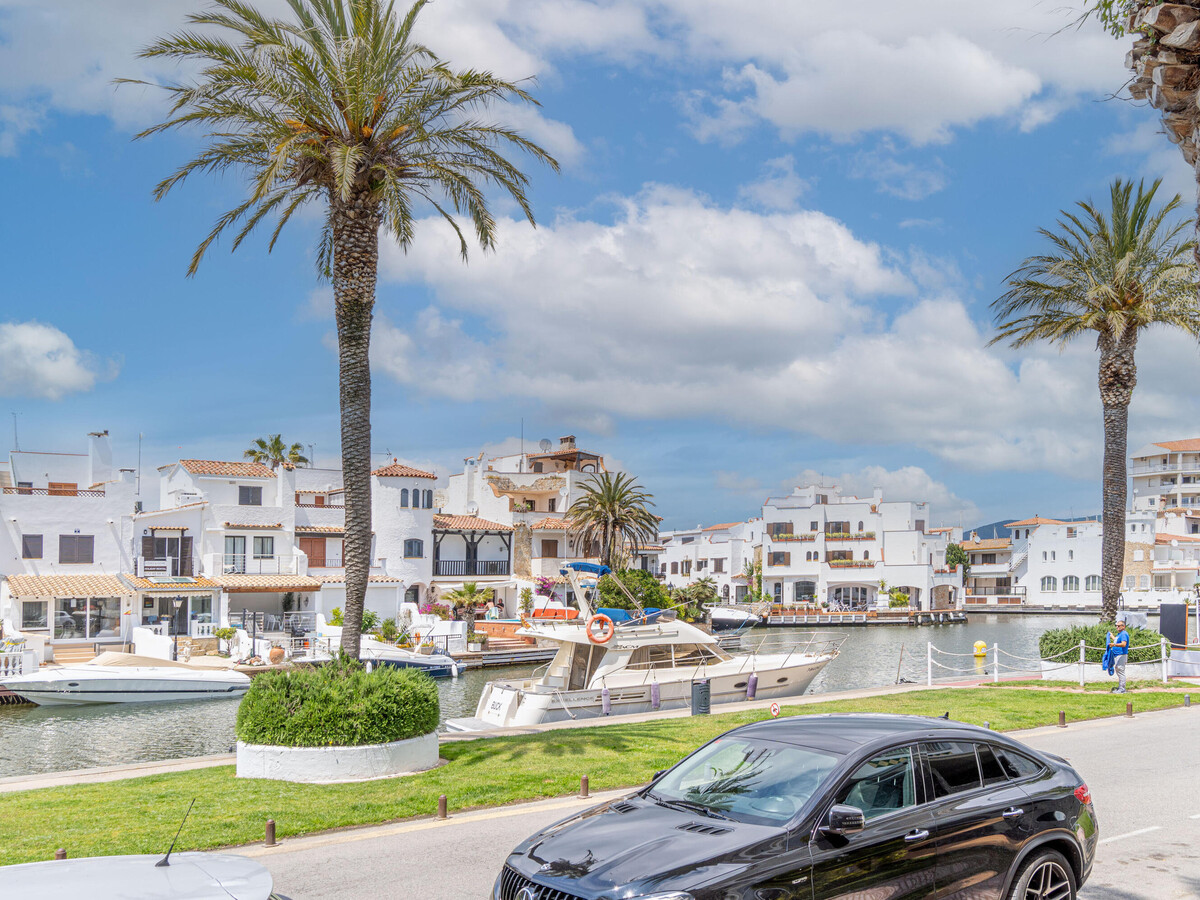 Appartement 1 chambre avec parking et vue canal à Empuriabrava - Photo 5