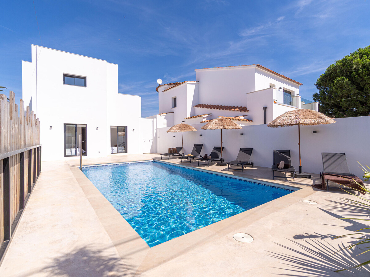 Villa Mahana Goertz - 5 chambres avec piscine et amarrage - Photo 8