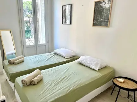 Appartement moderne à Juan-les-Pins avec parking, à 100 m de la plage : photo 5