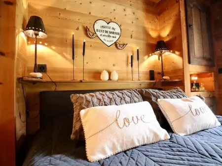 La Linotte : chalet en bois au bord de rivière à Arville, Belgique : photo 10