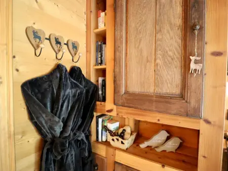 La Linotte : chalet en bois au bord de rivière à Arville, Belgique : photo 15