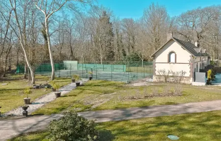 Location maison à Gien, Maison Hortensias avec piscine