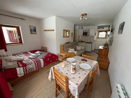 Appartement 4 pers, balcon sud-est à Lanslevillard : photo 2