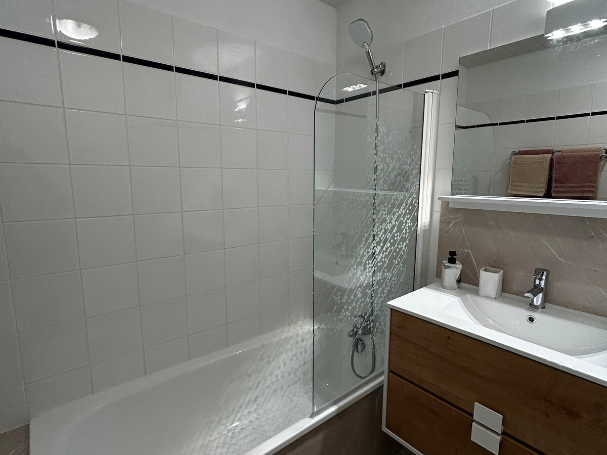 T2 rénové avec piscine chauffée à La Roche-Posay - Photo 14