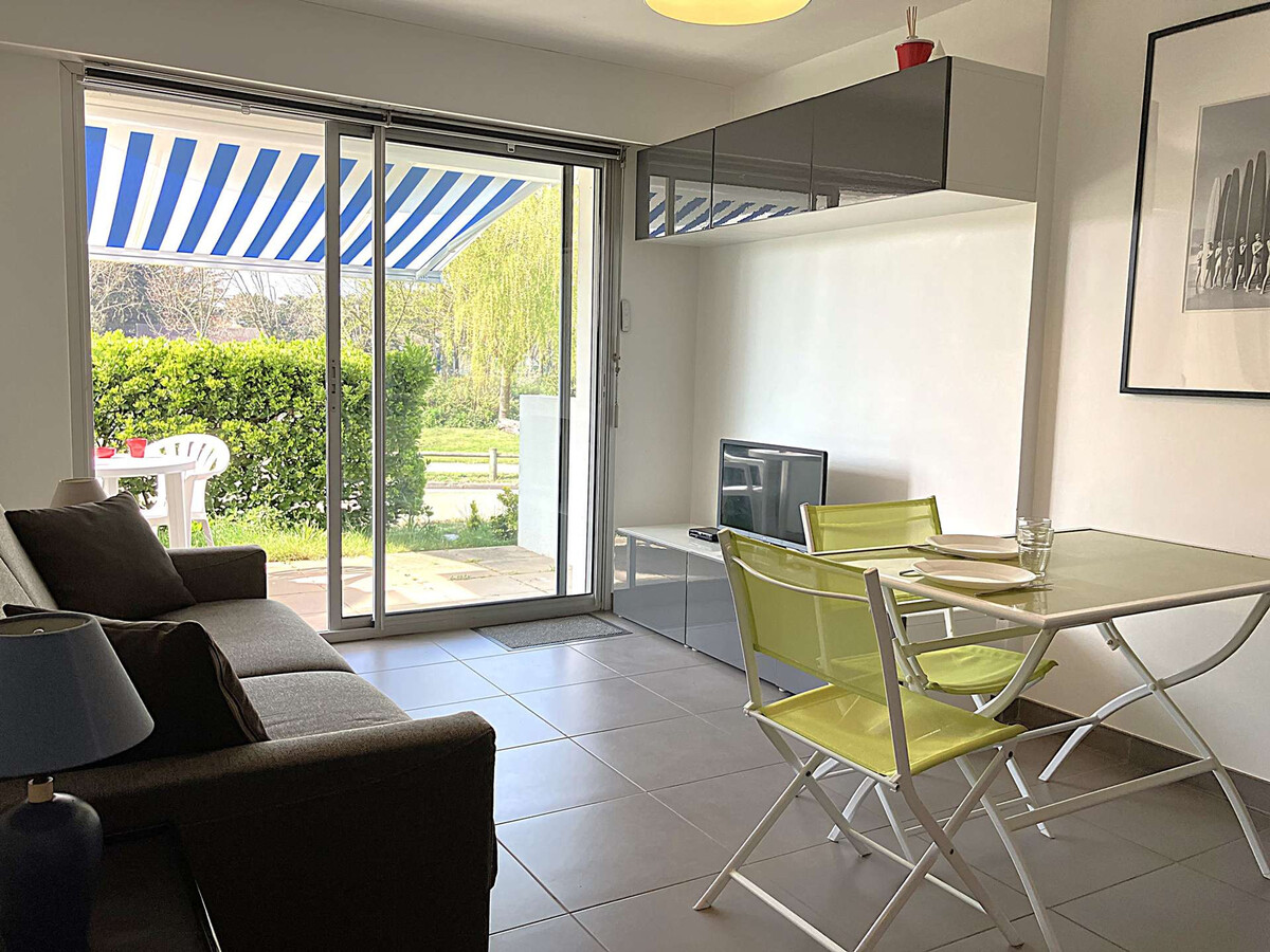 Studio rivière ensoleillé avec terrasse et parking - Photo 2