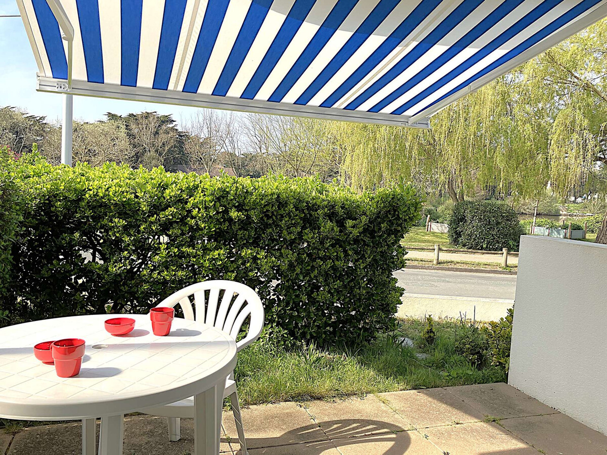Studio rivière ensoleillé avec terrasse et parking - Photo 5