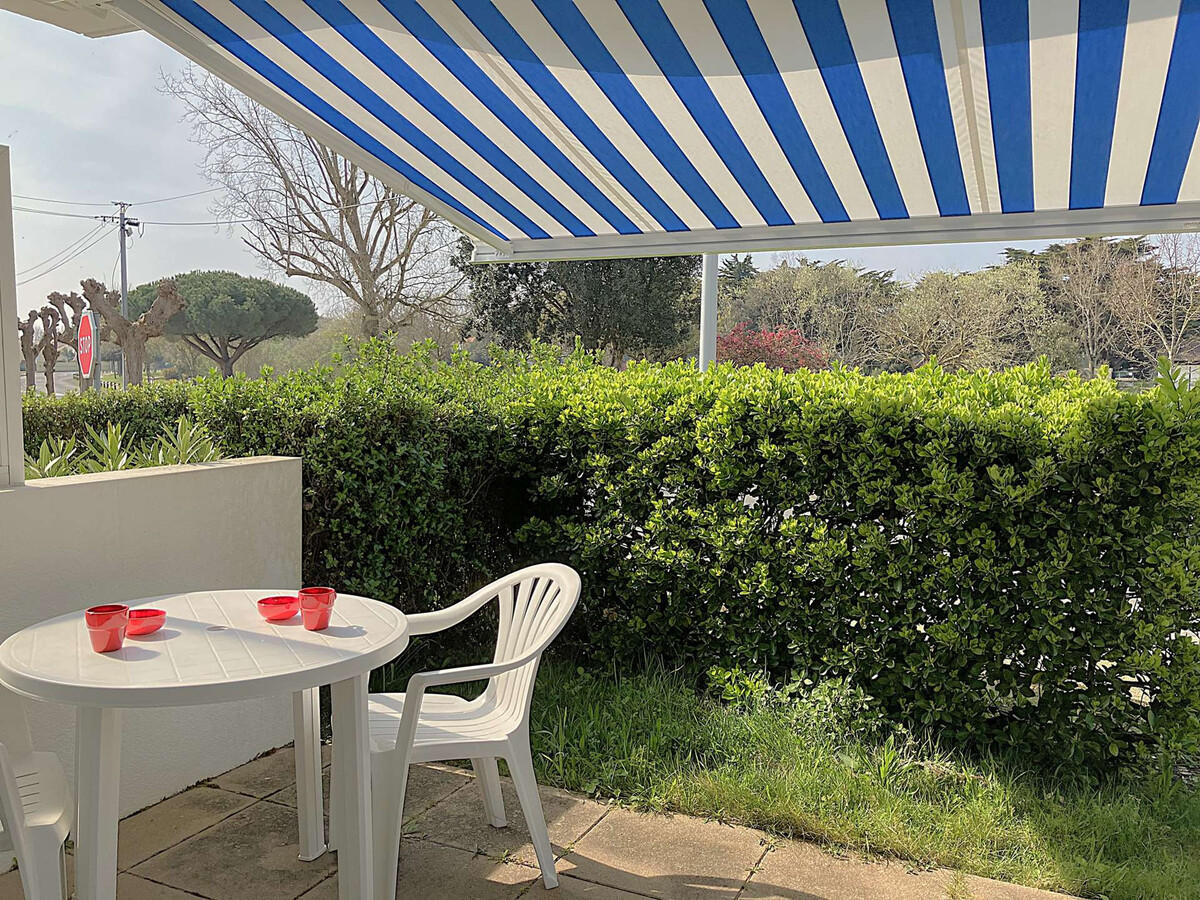 Studio rivière ensoleillé avec terrasse et parking - Photo 6
