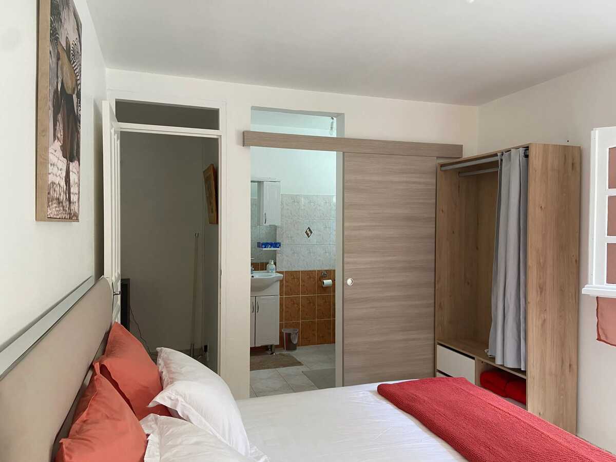 Maison 60 m² avec jacuzzi et jardin clôturé - Photo 15