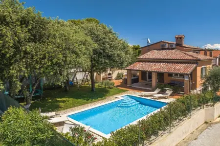 Location villa à Medulin, Appartement en Croatie près des Plages