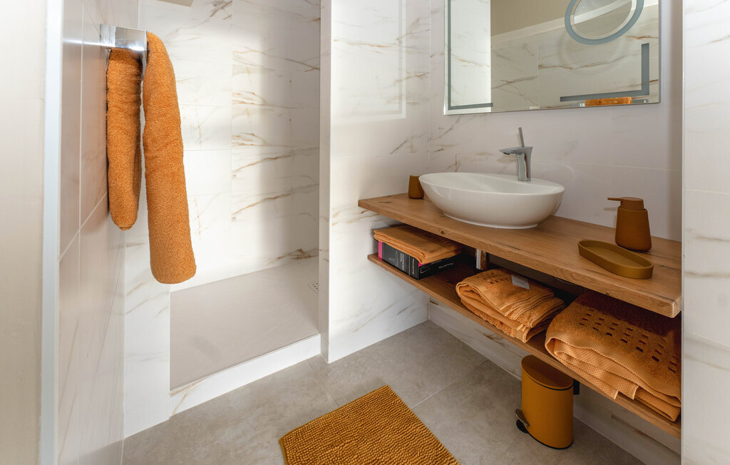 Maison design avec piscine et vue mer à Sète - Photo 25