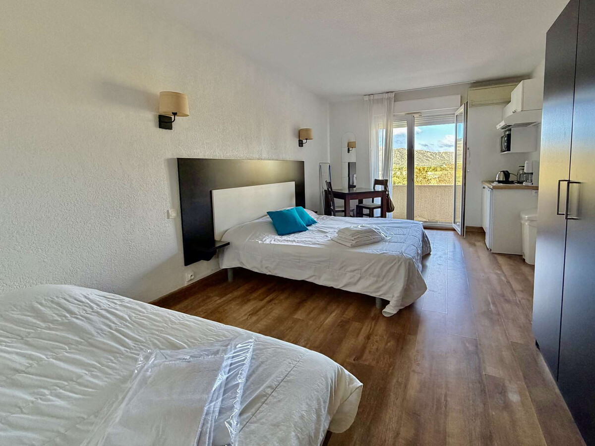 Studio climatisé à Saint-Florent avec terrasse et piscine - Photo 4