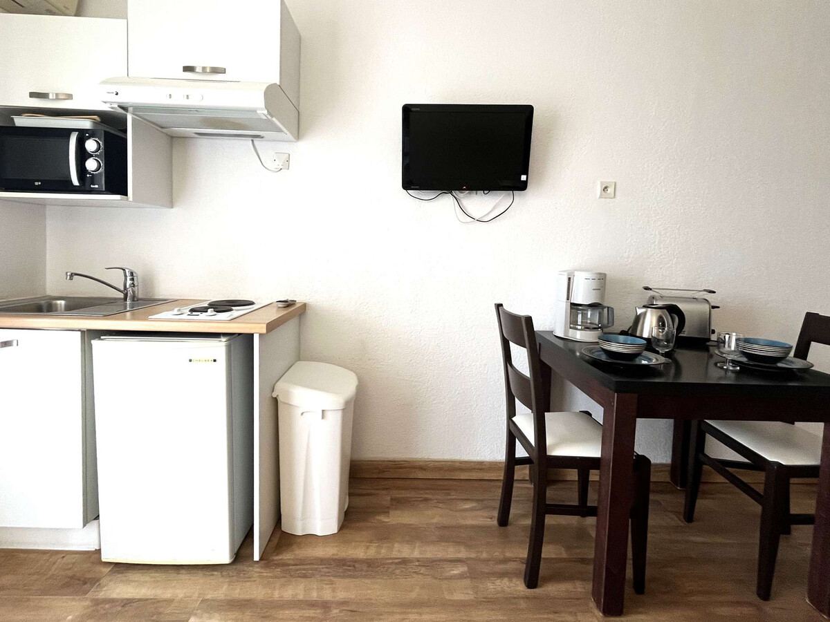 Studio climatisé à Saint-Florent avec terrasse et piscine - Photo 7