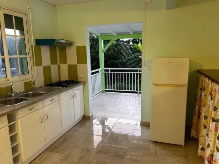 Appartement familial à Bouillante de 66 m² avec jardin - Photo 1