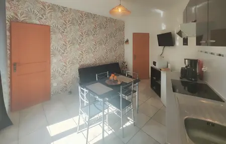Appartement moderne au cœur d'Agde, 4 personnes : photo 3