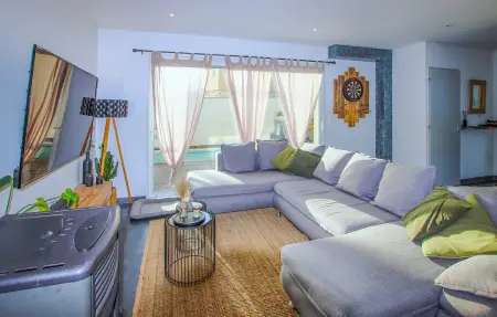 Maison 3 chambres avec piscine privée près d'Avignon : photo 2