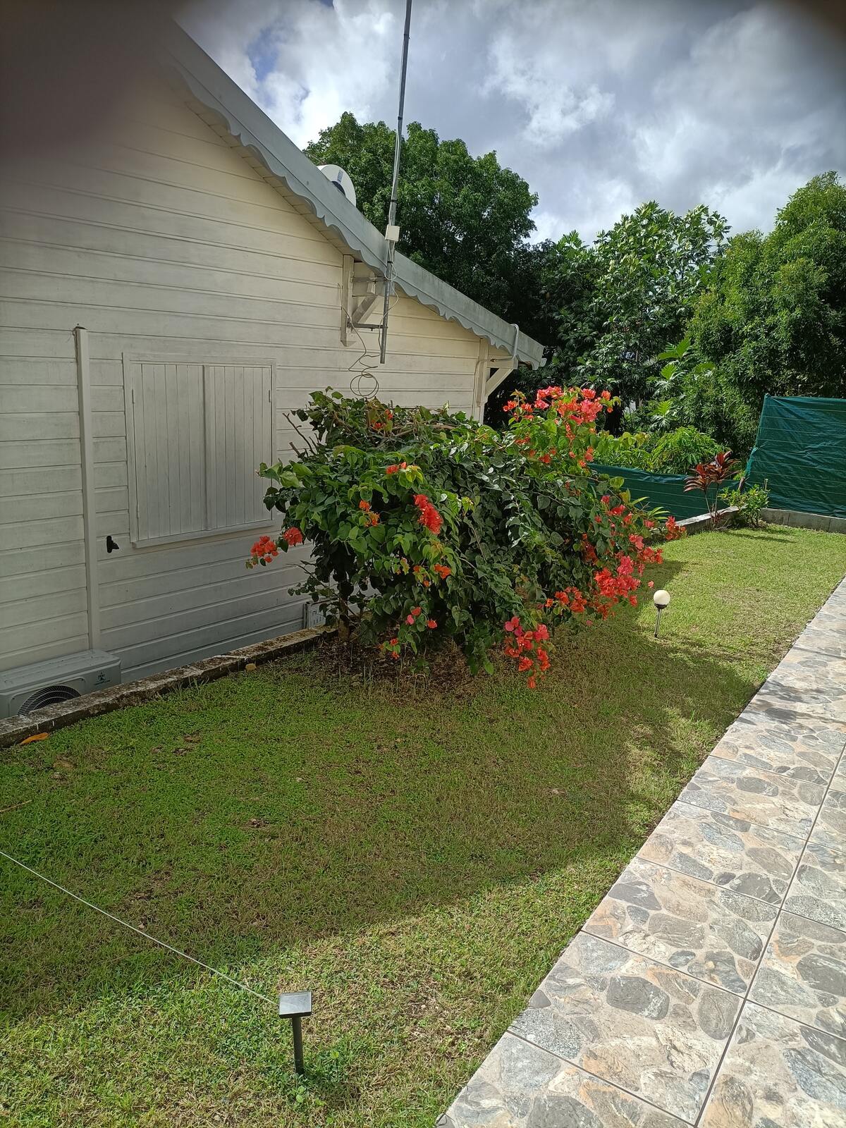 Bungalow 3 pers. au Moule avec piscine et jardin - Photo 7
