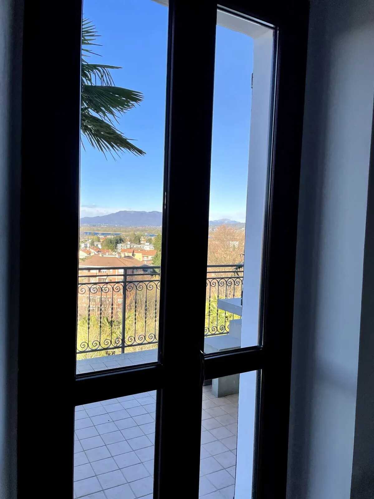 Appartement avec vue sur le lac et les montagnes à Arona - Photo 12