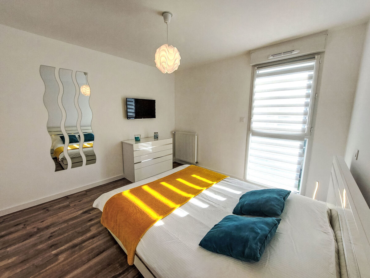 Appartement 3 pièces avec grand balcon sud-ouest et piscine - Photo 11