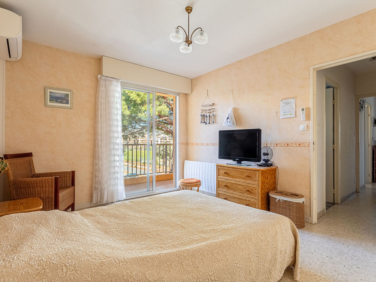 Appartement 2 pièces au Lavandou, 150 m de la plage - Photo 13