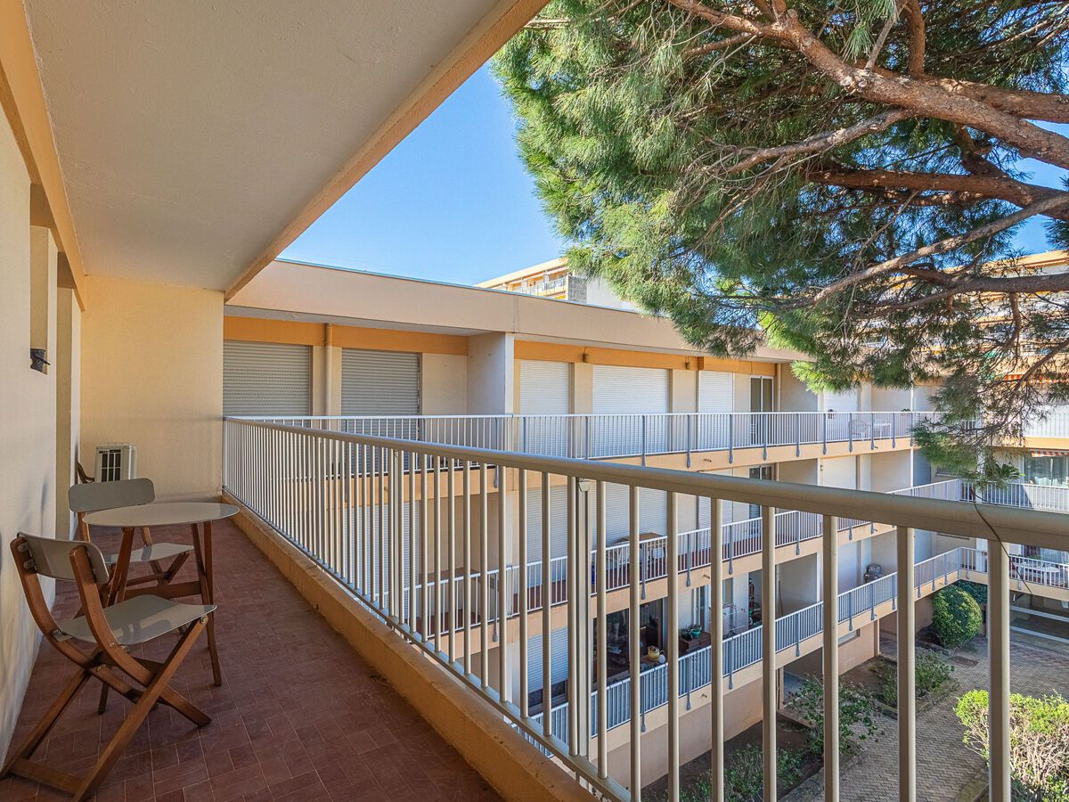Appartement 2 pièces au Lavandou, 150 m de la plage - Photo 17