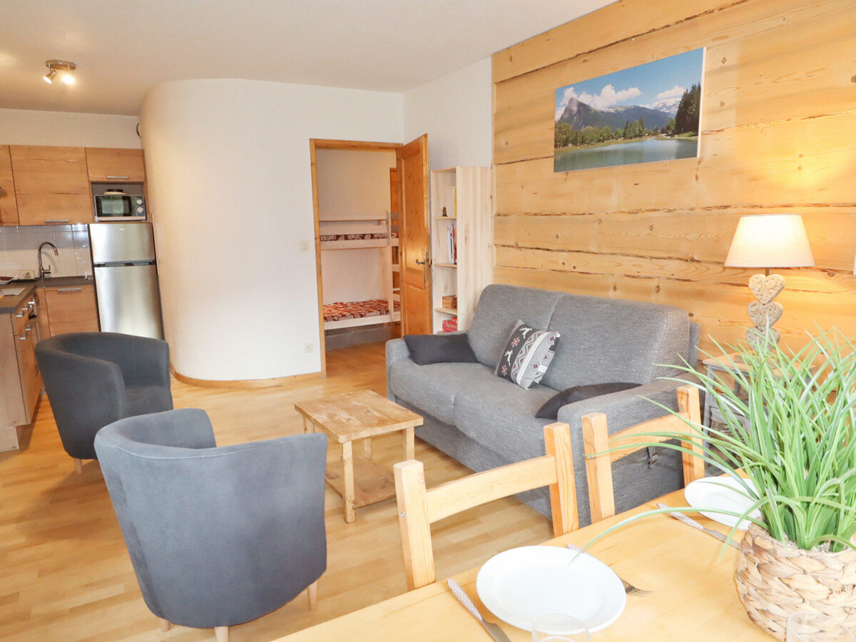 T2 cabine 6 pers à Samoëns : balcon vue montagne + parking - Photo 1