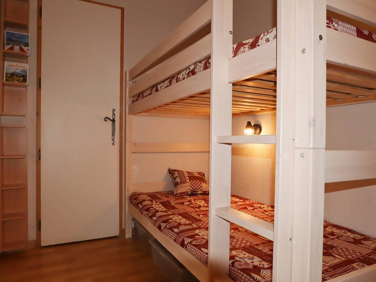 T2 cabine 6 pers à Samoëns : balcon vue montagne + parking - Photo 6
