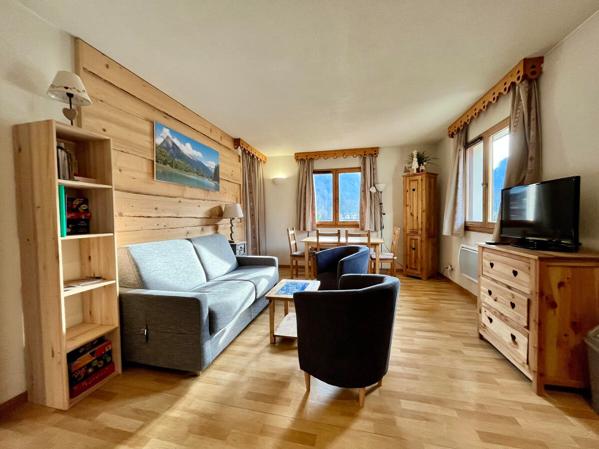T2 cabine 6 pers à Samoëns : balcon vue montagne + parking - Photo 7
