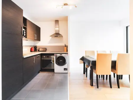 Spacieux T2 au centre-ville avec grande pièce de vie - Photo 3