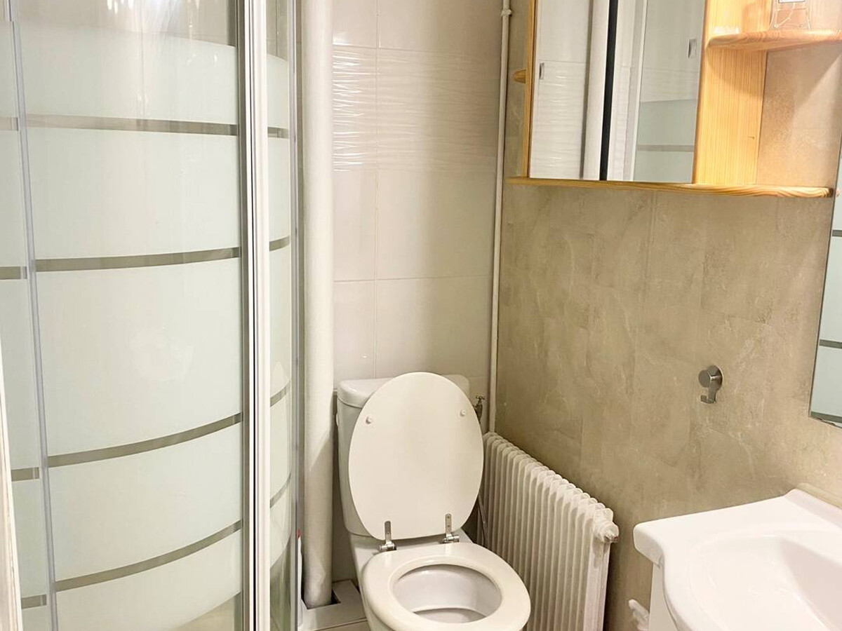 Studio 25 m² balcon sud-ouest aux thermes - Photo 9
