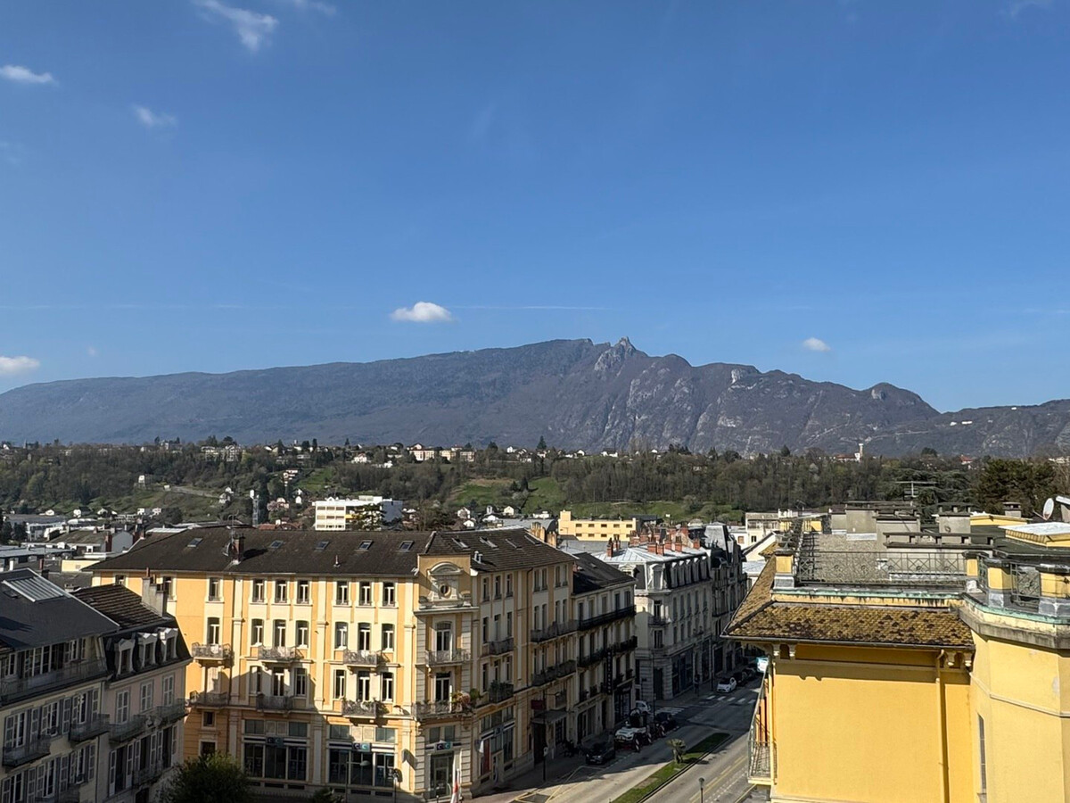 T1 bis Art Déco rénové 2025, balcon vue montagnes - Photo 15