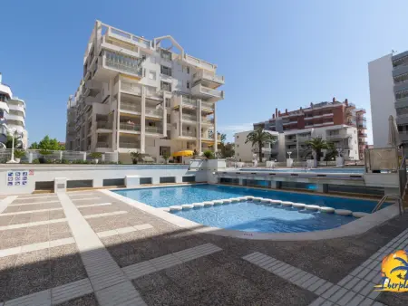 Location appartement à Salou, Appartement rénové avec piscine à Salou, proche plage et Port Aventura