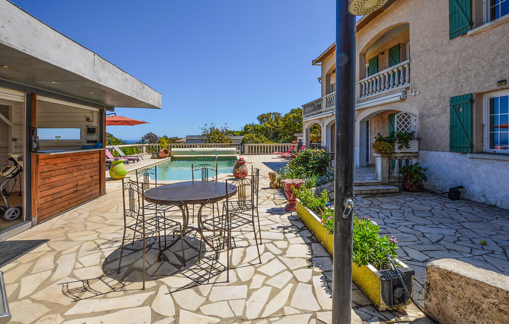 Maison 5 chambres vue mer et piscine à Cervione - Photo 11