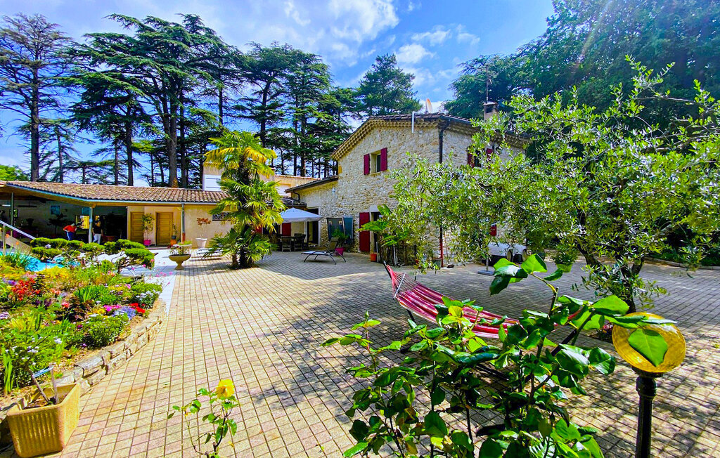 Bastide provençale 12 pers., piscine chauffée et jacuzzi - Photo 2